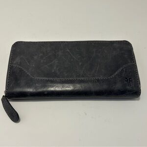 Frye Melissa Soft Leather Zip Around Wallet in Carbon (Grey)